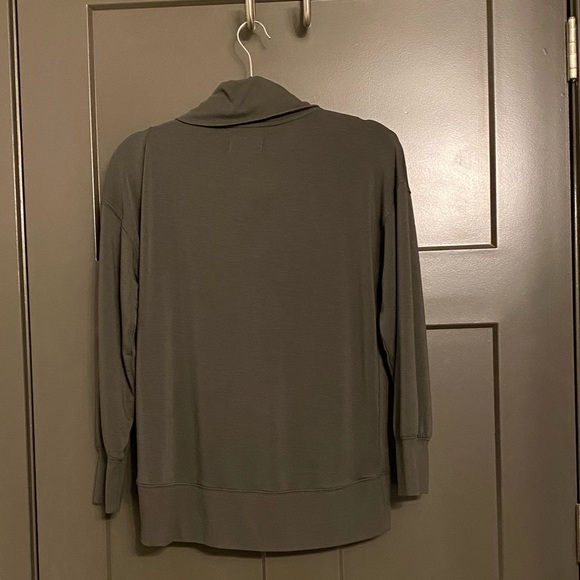 Lou & Grey Zip Top - Picture 6 of 6